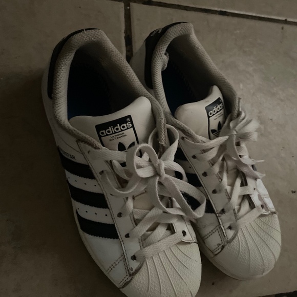 Adidas superstar - Picture 1 of 6